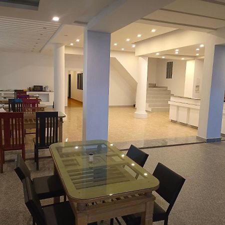 Vang Vieng Trendy Hotel Bagian luar foto